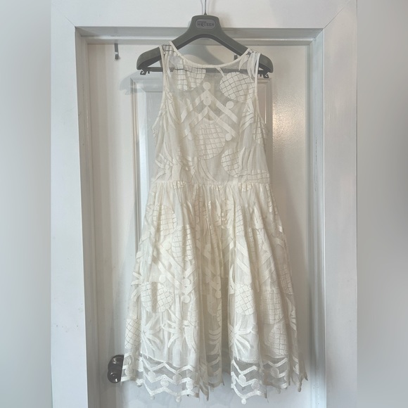 Anthropologie MAEVE Pineapple lace dress - Size 6 - Picture 6 of 10